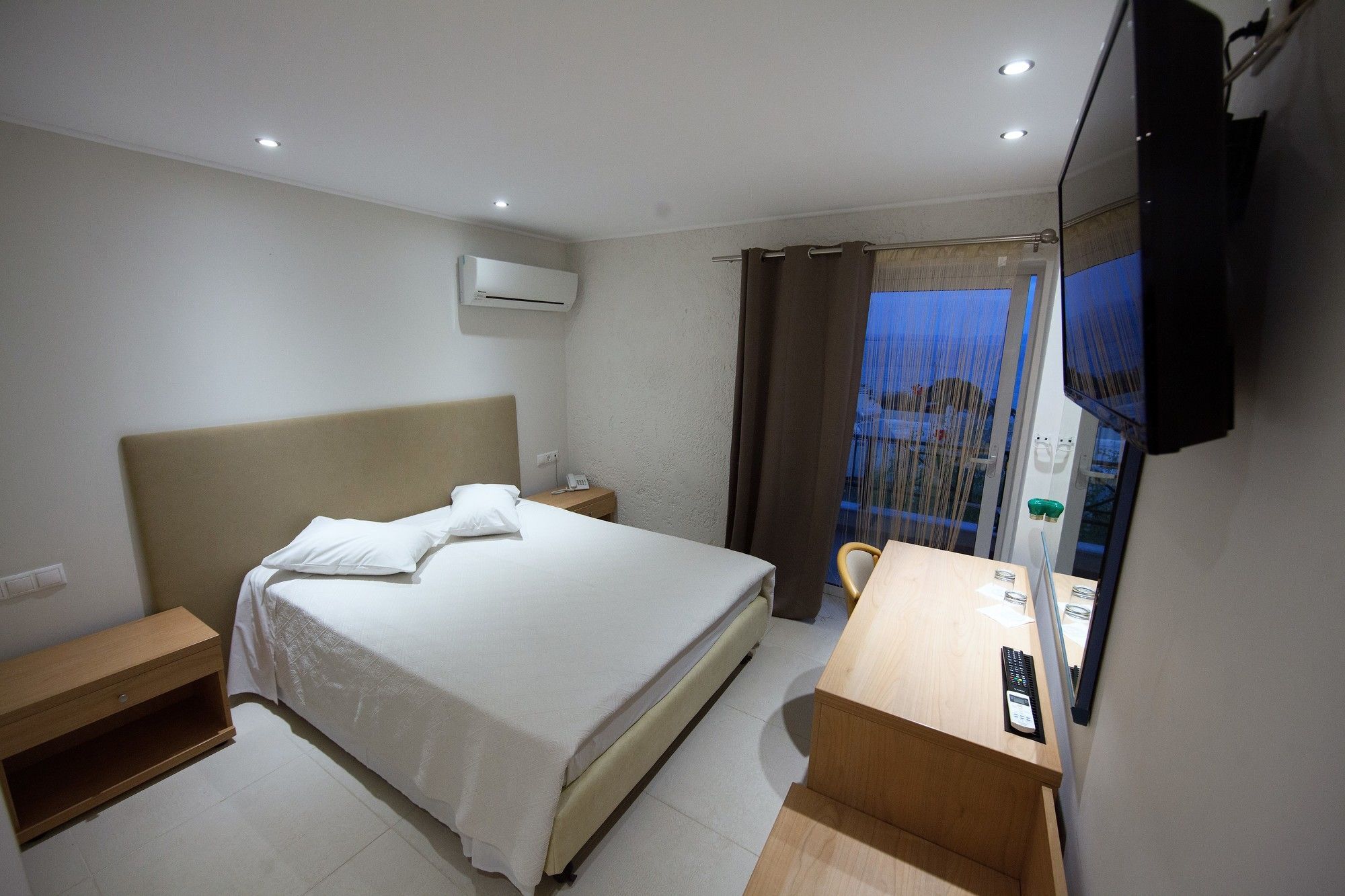 Thomas Beach Hotel Néa Mákri Extérieur photo